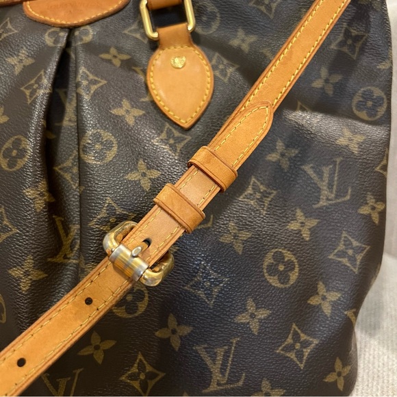 Louis Vuitton Palermo PM Monogram Canvas Two Way Tote Bag - Picture 4 of 17